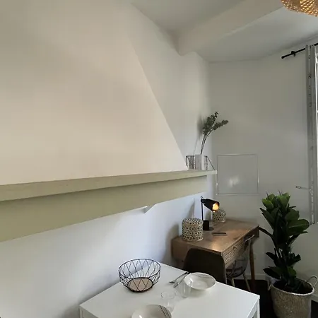 039- Multipliant -studio Cosy Ecusson Centre Appartement Montpellier